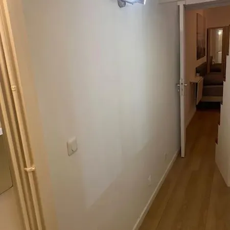 Apartmán Confort De Notre 20 M2 *